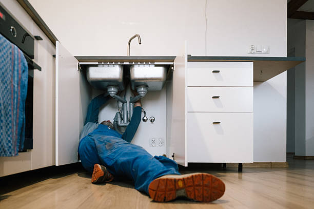 Professional Leak Detection technician working in Milford, IN